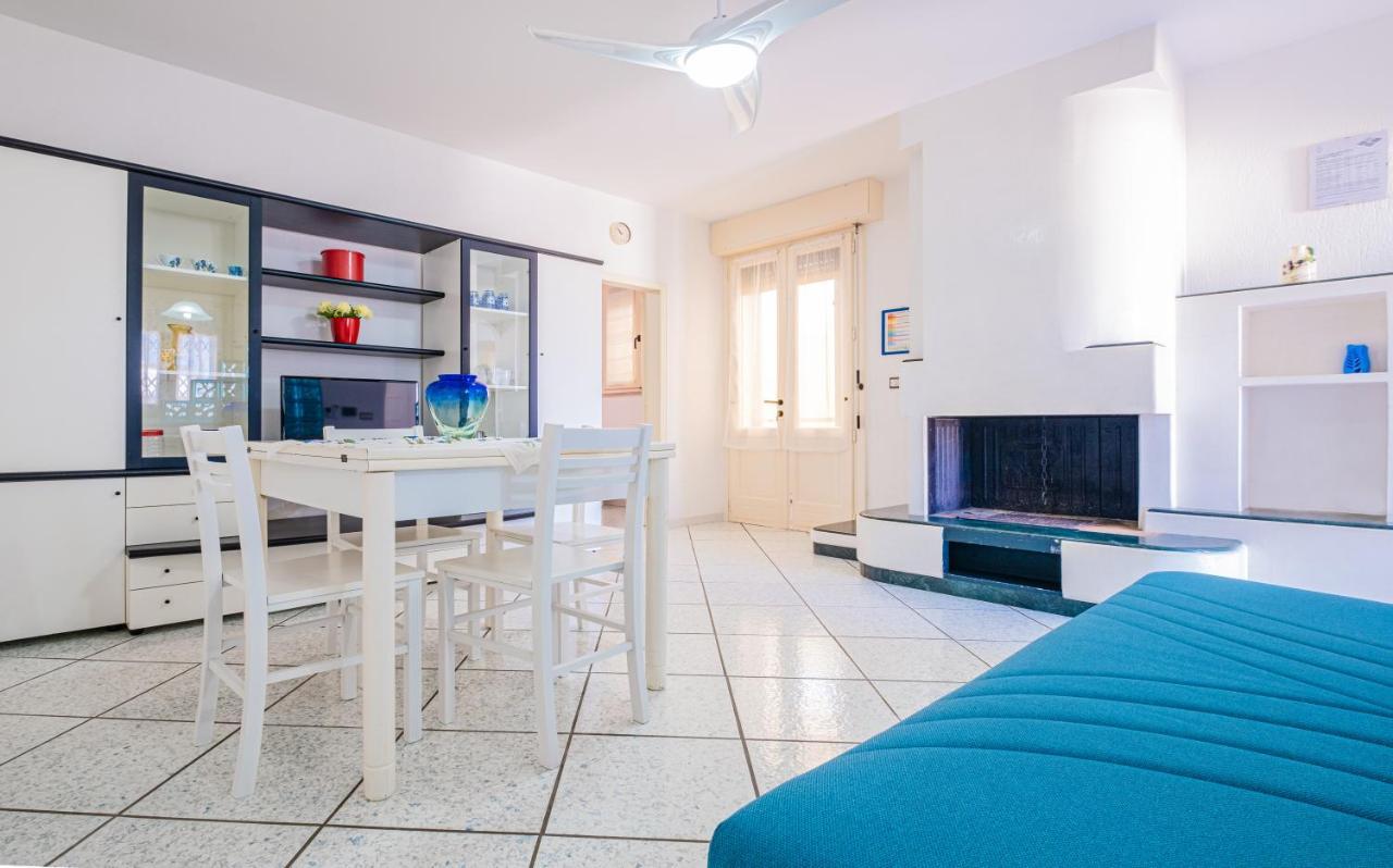 Dimora Giusy Vista Mare Pescoluse Villa Марина ди Песколусе Екстериор снимка